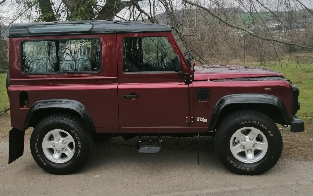 2000 Defender 90 TD5 County Station Wagon-6 Seater