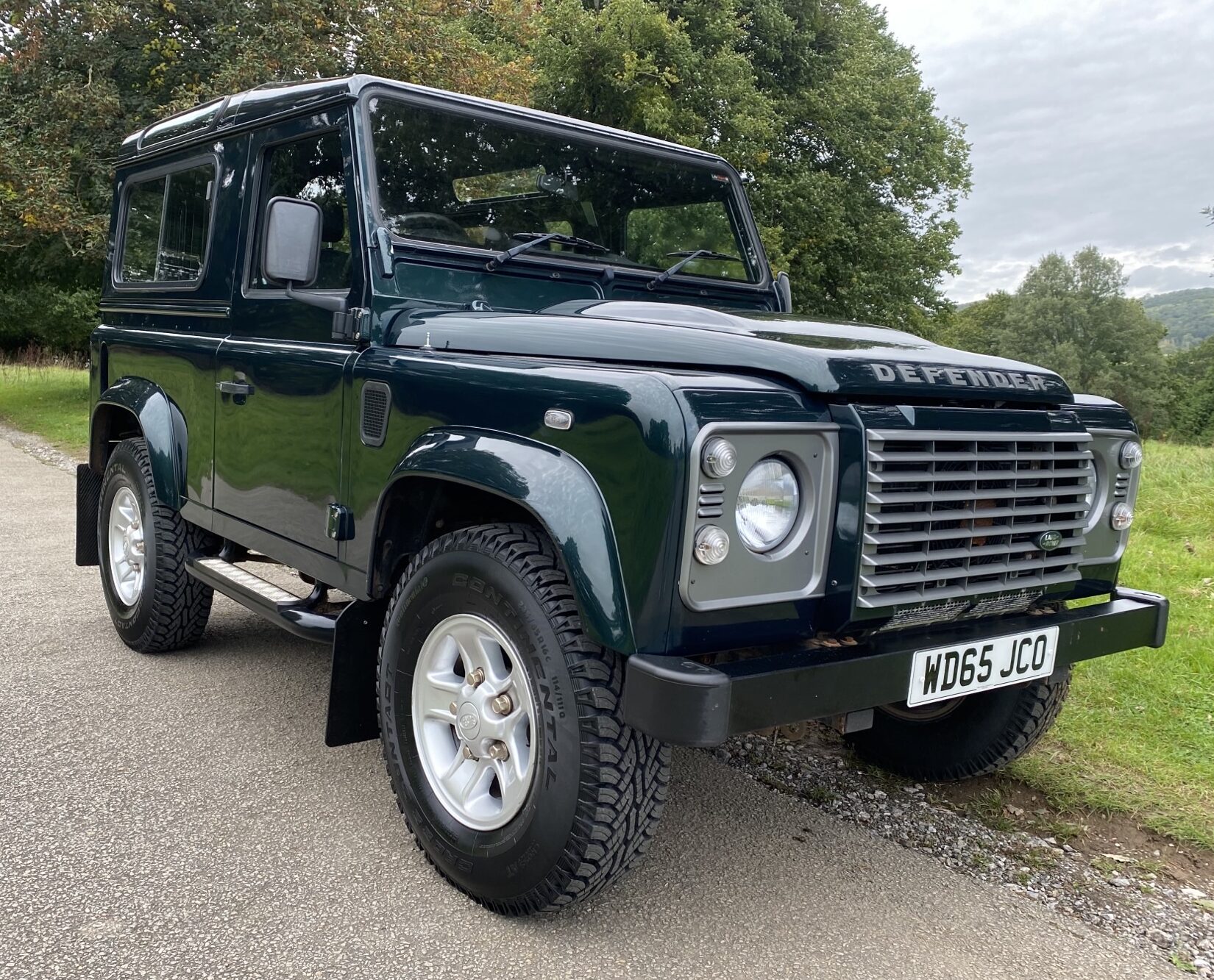 2015 Defender 90 TD XS Station Wagon with only 43,950 miles